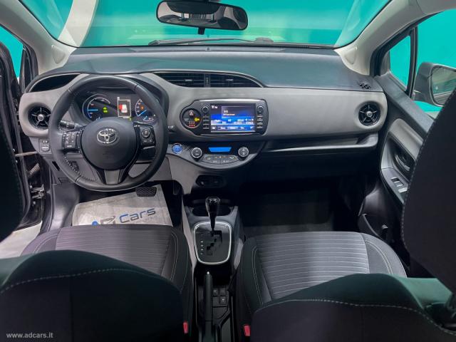 Auto - Toyota yaris 1.5 hybrid 5p. business