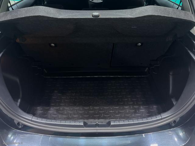 Auto - Toyota yaris 1.5 hybrid 5p. business