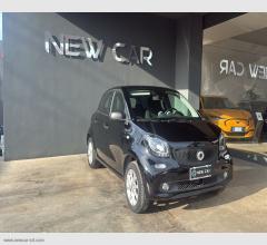 Auto - Smart forfour 70 1.0 twinamic youngster