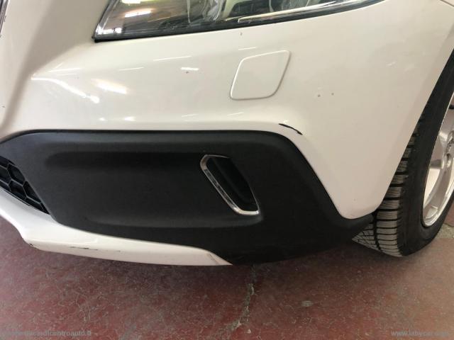 Auto - Volvo v40 cross country d2 geartronic business