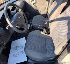Auto - Opel corsa 1.0 12v 5p. comfort