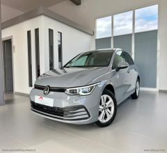 Auto - Volkswagen golf 2.0 tdi 1st edition life