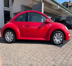 Auto - Volkswagen new beetle 1.6