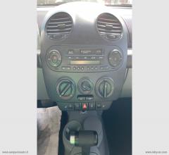 Auto - Volkswagen new beetle 1.6