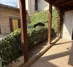 Appartamenti in Vendita - Casa indipendente in vendita a scafa centro storico