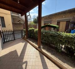 Appartamenti in Vendita - Casa indipendente in vendita a scafa centro storico