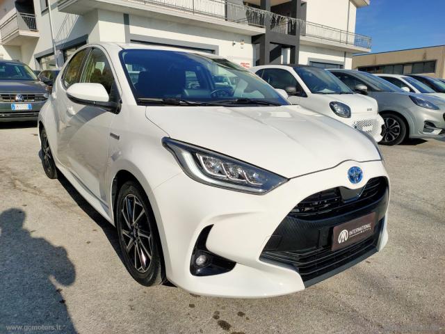 Auto - Toyota yaris 1.5 hybrid 5p. trend