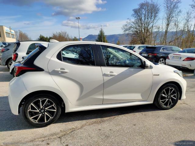 Auto - Toyota yaris 1.5 hybrid 5p. trend