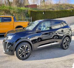 Auto - Peugeot 2008 puretech 130 s&s gt