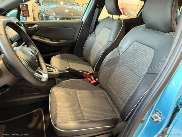 Auto - Renault clio e-tech hybrid
