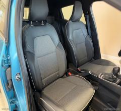 Auto - Renault clio e-tech hybrid
