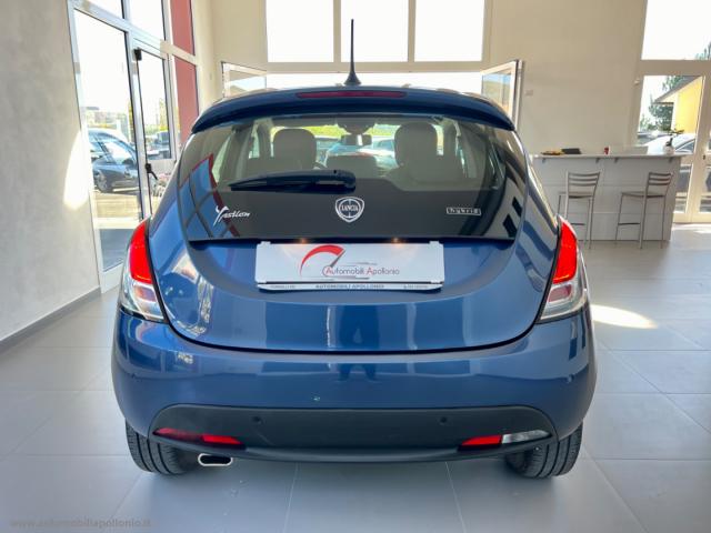 Auto - Lancia ypsilon 1.0 firefly 5p. s&s hybrid gold