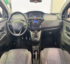 Auto - Lancia ypsilon 1.0 firefly 5p.s&s hybrid silver