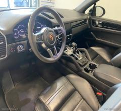 Auto - Porsche cayenne 3.0 v6