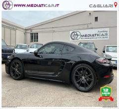 Auto - Porsche 718 cayman t