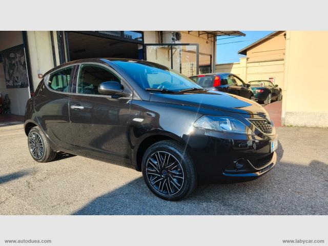 Auto - Lancia ypsilon 1.0 firefly hybrid eco gold