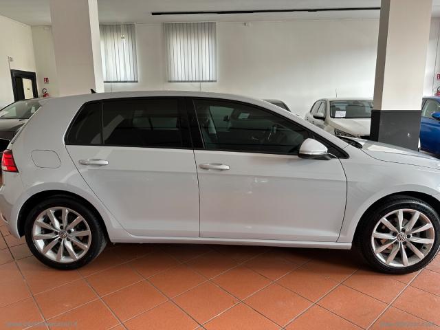 Auto - Volkswagen golf 1.0 tsi 110cv 5p. trendline bmt