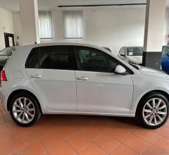 Auto - Volkswagen golf 1.0 tsi 110cv 5p. trendline bmt