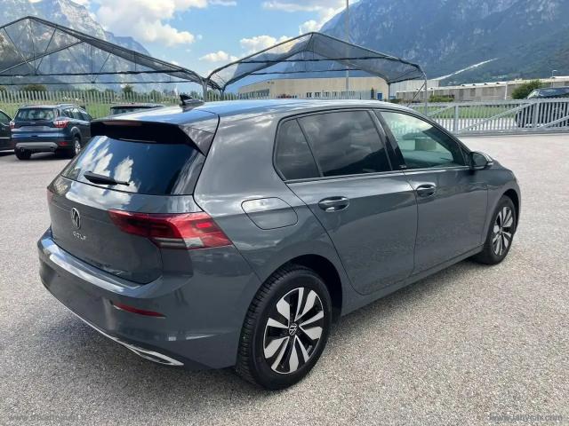 Auto - Volkswagen golf 8 2.0 tdi 116 cv move