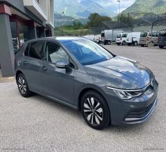 Auto - Volkswagen golf 8 2.0 tdi 116 cv move