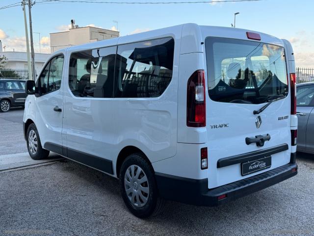 Auto - Renault trafic 9 posti dci120 pl-tn zen heavy