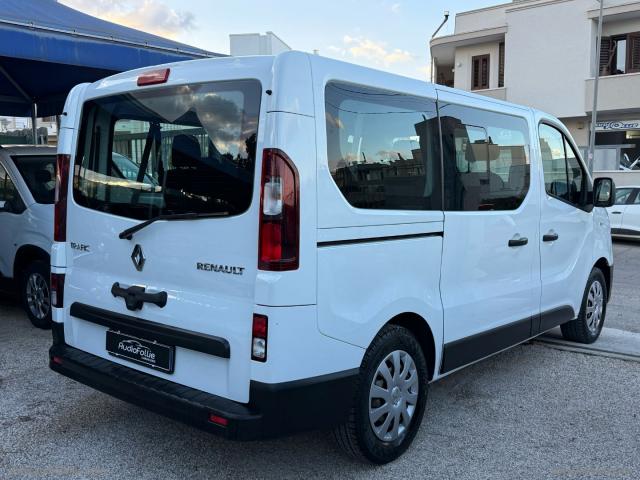 Auto - Renault trafic 9 posti dci120 pl-tn zen heavy