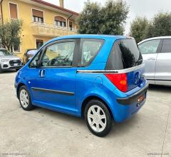 Auto - Peugeot 1007 1.4 happy