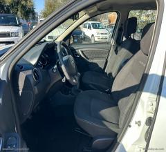 Auto - Dacia duster 1.6 110 cv 4x2 gpl laurÃ©ate