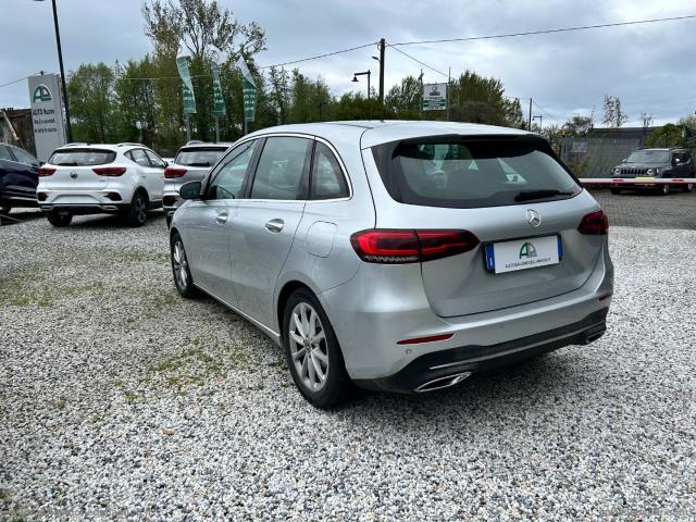 Auto - Mercedes-benz b 180 d automatic premium