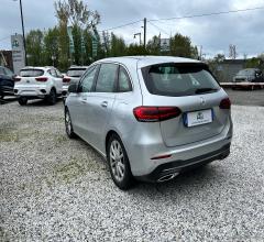 Auto - Mercedes-benz b 180 d automatic premium
