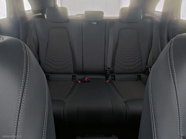 Auto - Mercedes-benz gla 180 d automatic executive