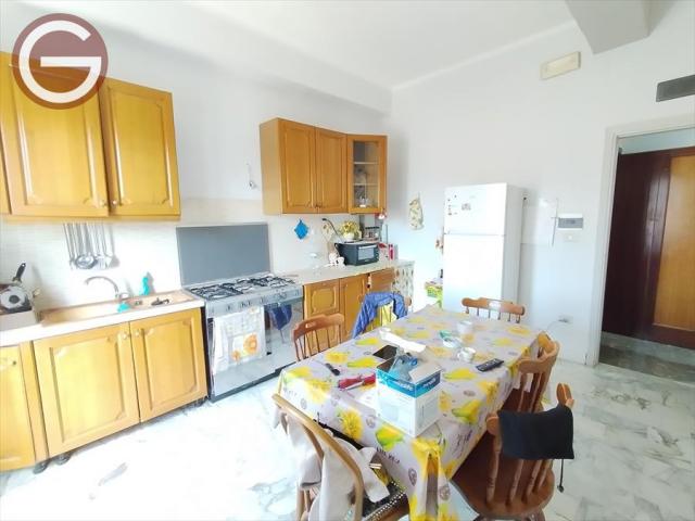 Appartamenti in Vendita - Appartamento in vendita a taurianova zona semicentrale