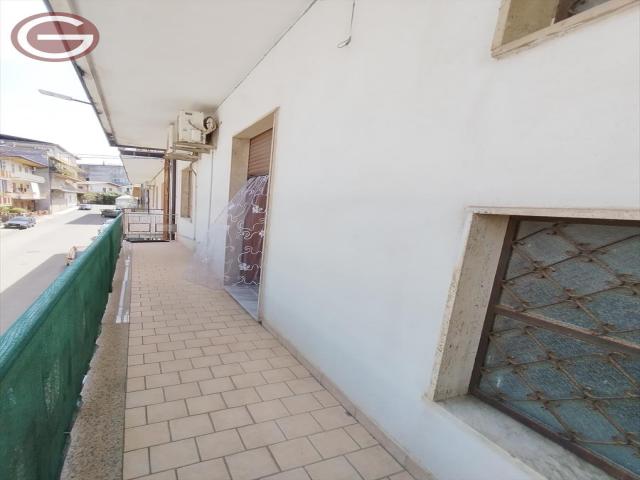 Appartamenti in Vendita - Appartamento in vendita a taurianova zona semicentrale