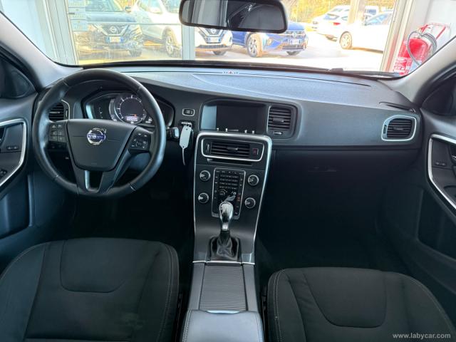 Auto - Volvo v60 d3 geartronic business