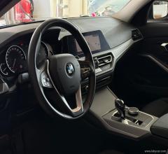 Auto - Bmw 318d touring business advantage aut.