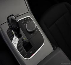 Auto - Bmw 318d touring business advantage aut.
