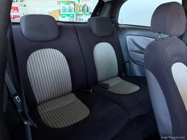 Auto - Lancia ypsilon 1.4 16v argento