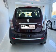 Auto - Lancia ypsilon 1.4 16v argento