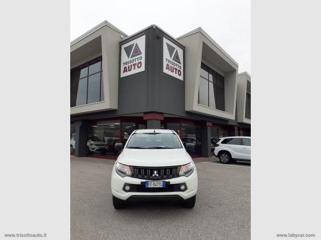 Mitsubishi l200 2.4 di-d/154cv double cab inform 5 posti autocarro