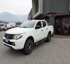 Auto - Mitsubishi l200 2.4 di-d/154cv double cab inform 5 posti autocarro