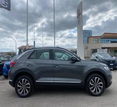 Auto - Volkswagen t-roc 1.5 tsi act style