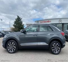 Auto - Volkswagen t-roc 1.5 tsi act style
