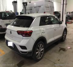 Auto - Volkswagen t-roc 2.0 tdi 150 dsg adv. bluemot. tech