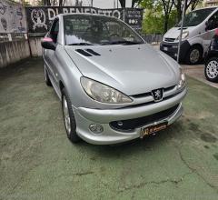 Auto - Peugeot 206 1.6 16v cc quiksilver