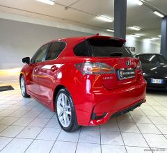 Auto - Lexus ct 200h hybrid luxury