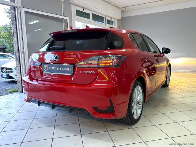 Auto - Lexus ct 200h hybrid luxury