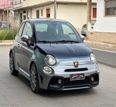 Auto - Abarth 695 1.4 turbo t-jet rivale