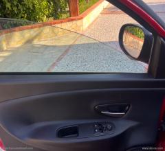 Auto - Lancia ypsilon 1.3 mjt 95 cv 5p. s&s silver