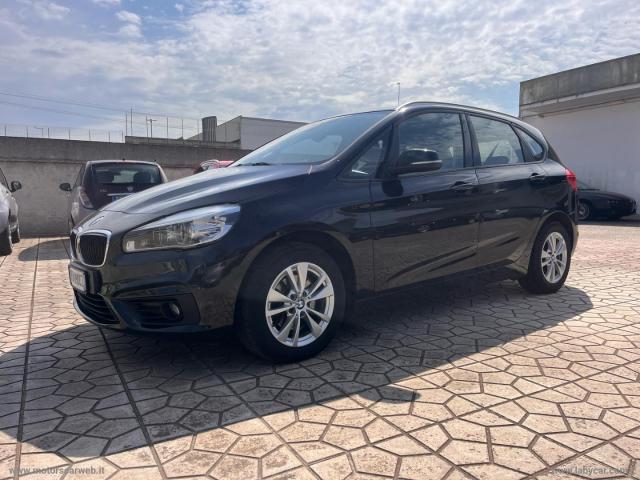 Auto - Bmw 218d advantage