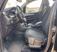 Auto - Bmw 218d advantage